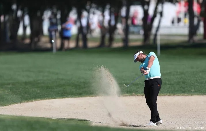 golfer luiten valt ver terug in abu dhabi