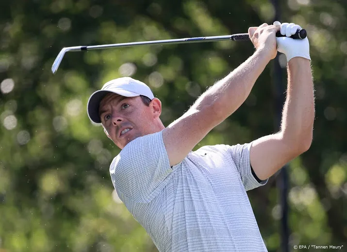 golfer mcilroy grijpt leiding op het bmw championship