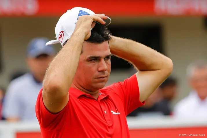 golfer woodland houdt stand met zwaar gemoed