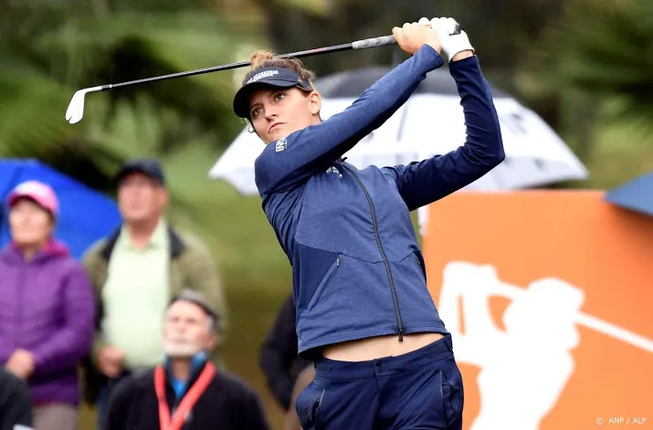 golfster van dam begint goed op us open