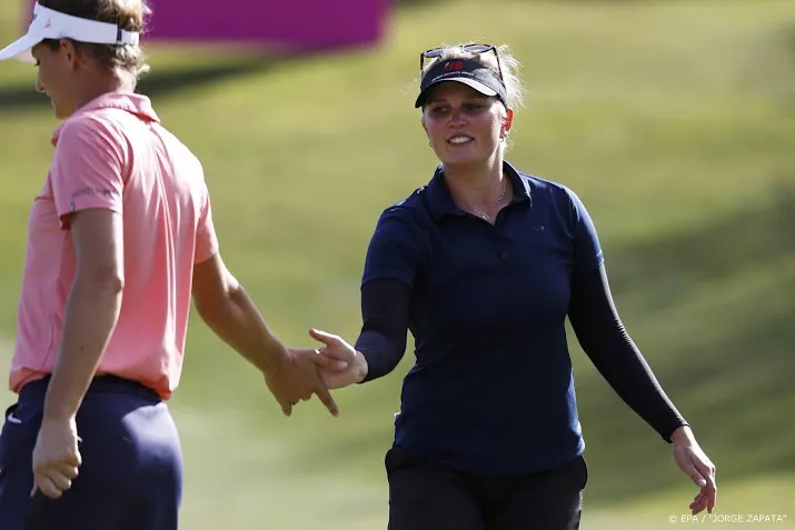 golfster van dam prolongeert titel in spanje