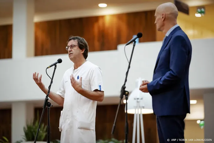 gommers en kuipers boos over mondkapjesdeal van lienden