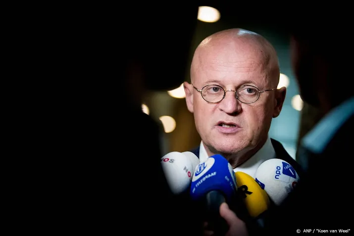 grapperhaus erkent krapte bij politiediensten