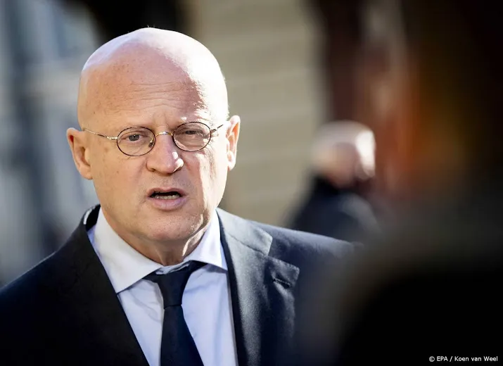 grapperhaus geen opdracht van regering om ministers te vervolgen