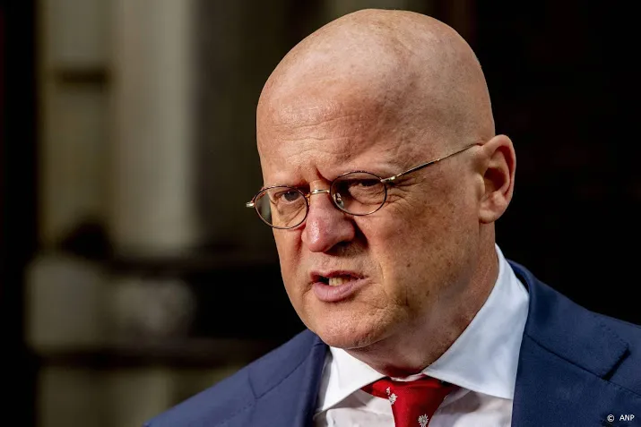 grapperhaus geen punt als kroeg vrijdagavond open mag blijven