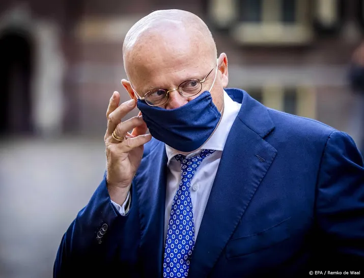 grapperhaus kerken vrijwillig terug naar 30 mensen per dienst