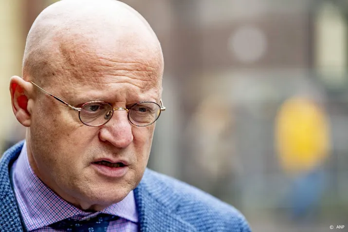 grapperhaus noemt geweld tegen hulpverleners misdadig