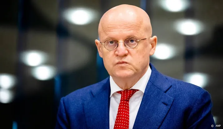 grapperhaus overbrengen taghi volgens de regels