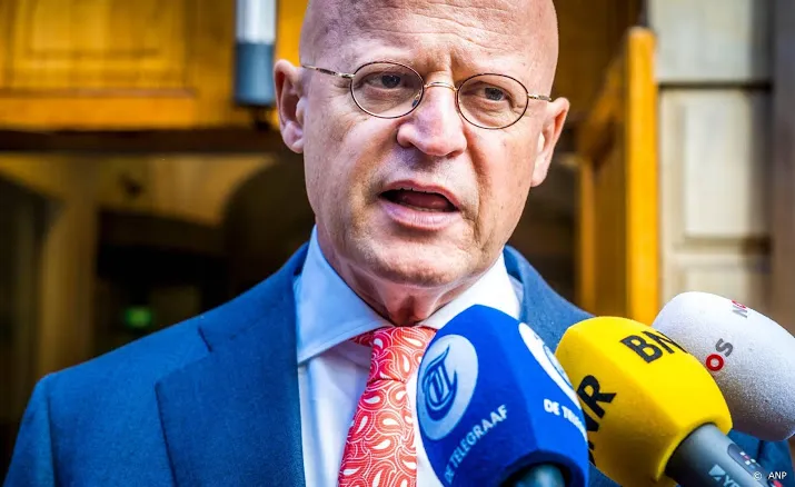 grapperhaus procedure van laarhoven gestart