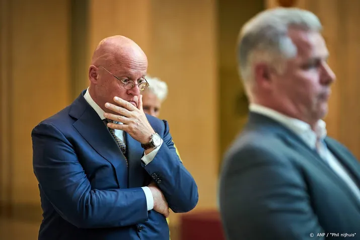 grapperhaus snapt onvrede politie over beeldvorming