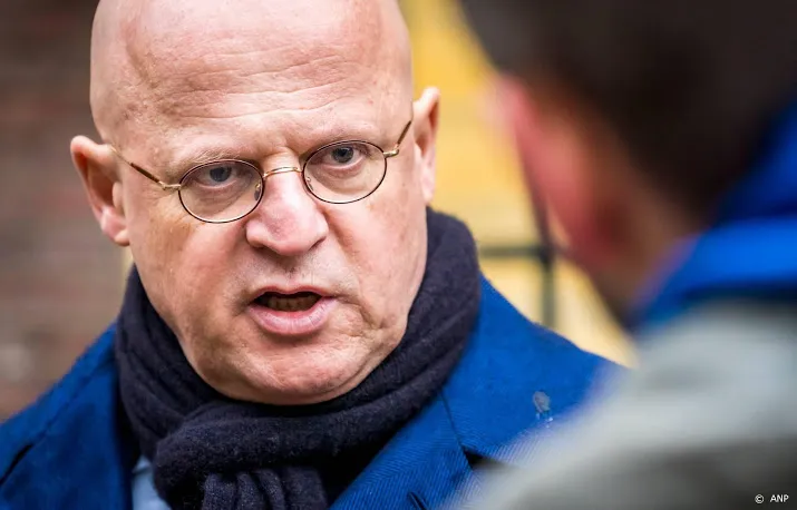 grapperhaus treurig wat politie moet verduren