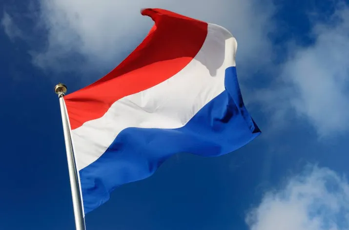 grens met belgie in maas weer rechtgetrokken