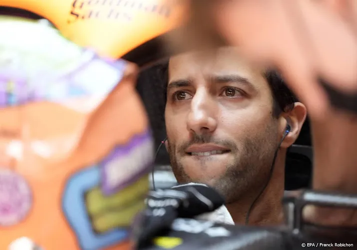 gridstraf formule 1 coureur ricciardo voor slotrace in abu dhabi