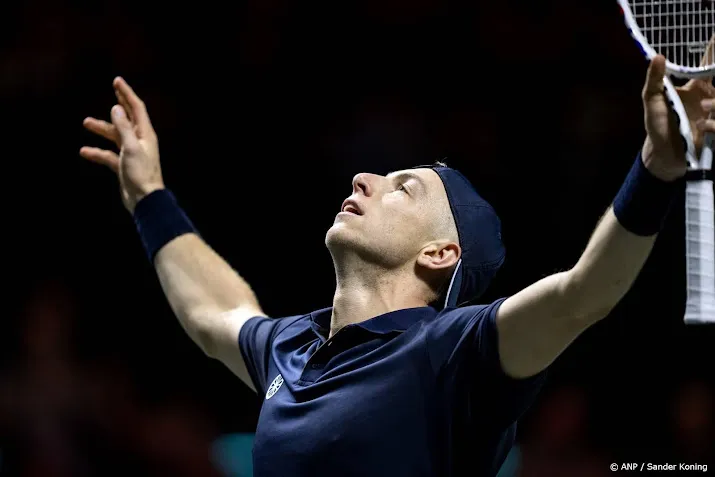 griekspoor verslaat hurkacz en bereikt kwartfinales abn amro open