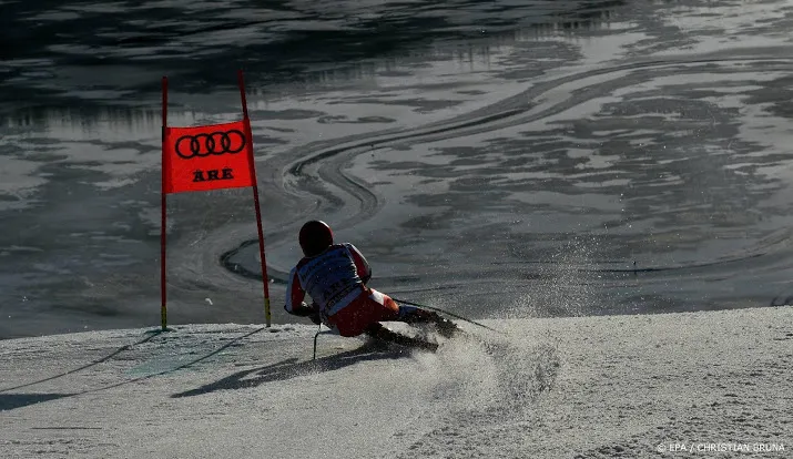 grieperige hirscher tweede na eerste slalom