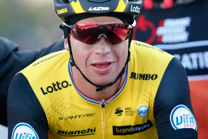 groenewegen oppermachtig in sprint parijs nice