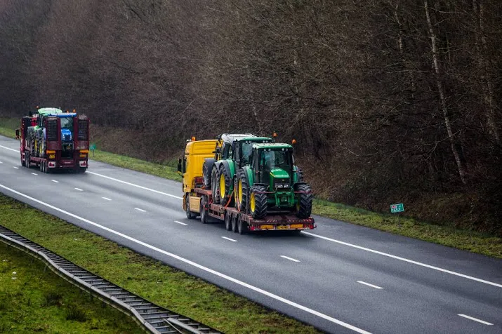 groningse boeren van de snelweg geleid