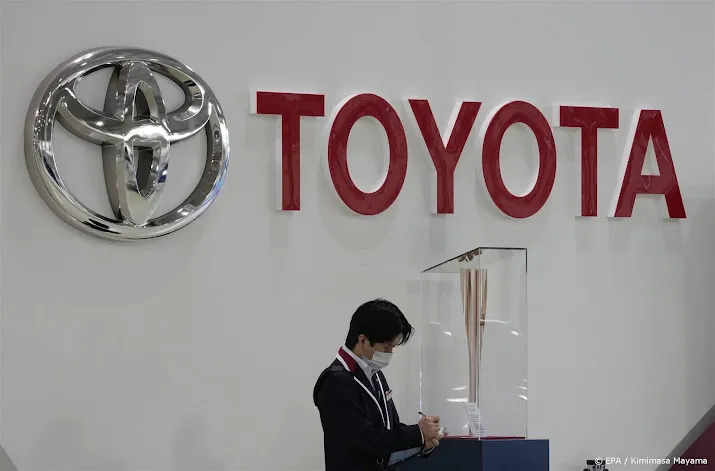 grootste autoverkoper ter wereld toyota voorziet winstgroei
