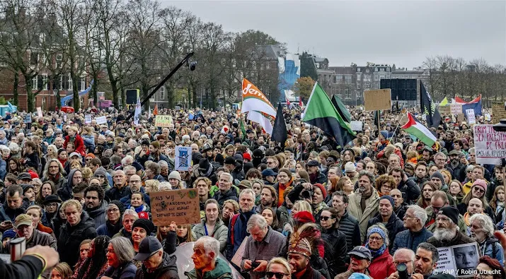 grootste deel klimaatbetogers aangekomen op museumplein