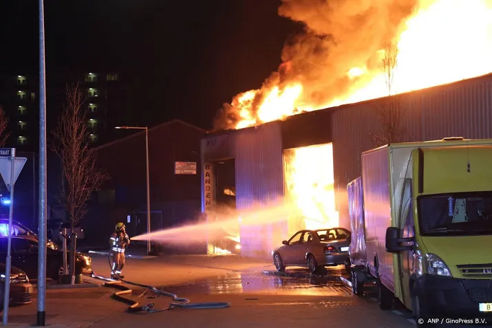 grote brand in bedrijfspand schiedam 2