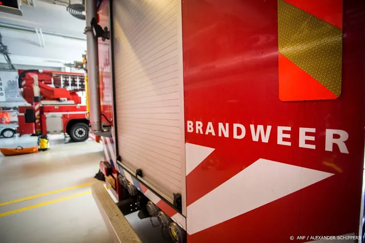 grote brand waalwijk onder controle