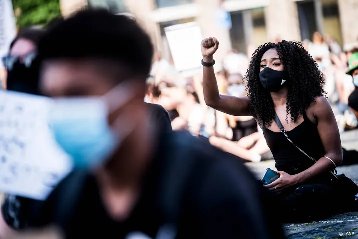 grote markt in groningen volgelopen voor demonstratie