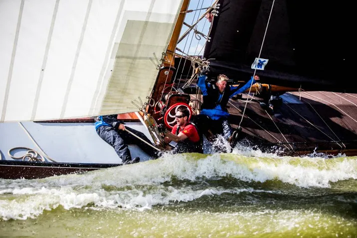 grou wint skutsjesilen weer