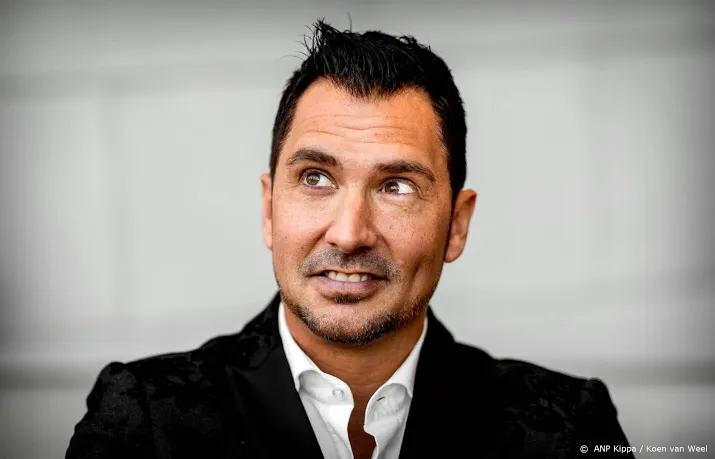 guido weijers wil tv kijkers een normale oudejaars geven