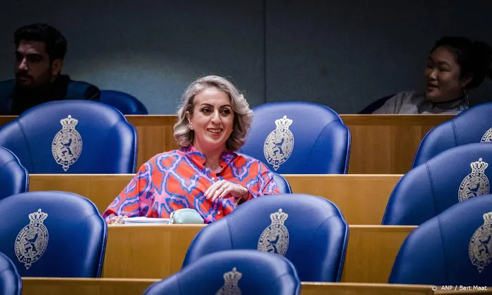 gundogan probeert via de rechter volt kamerlid te blijven