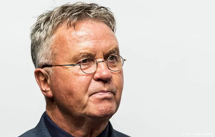 guus hiddink opent korea expo in leeuwarden