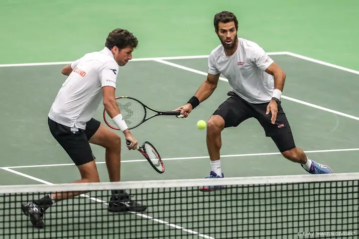 haase en rojer verliezen dubbelspel tegen kazachstan in daviscup