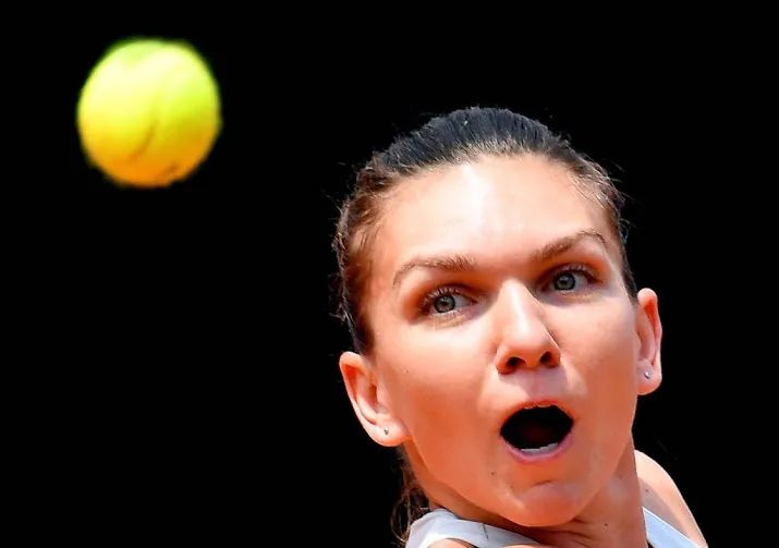 halep woensdag als eerste de baan op