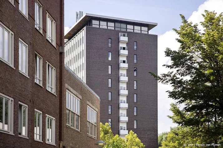 halsema extra rechercheurs op onderzoek naar brand studentenflat