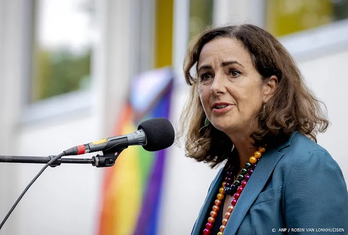 halsema reageert met afschuw op dragen jodenster bij protest