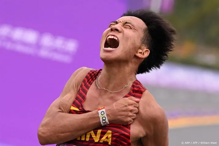 halve marathon beijing ontneemt winnaars medaille om valsspelen