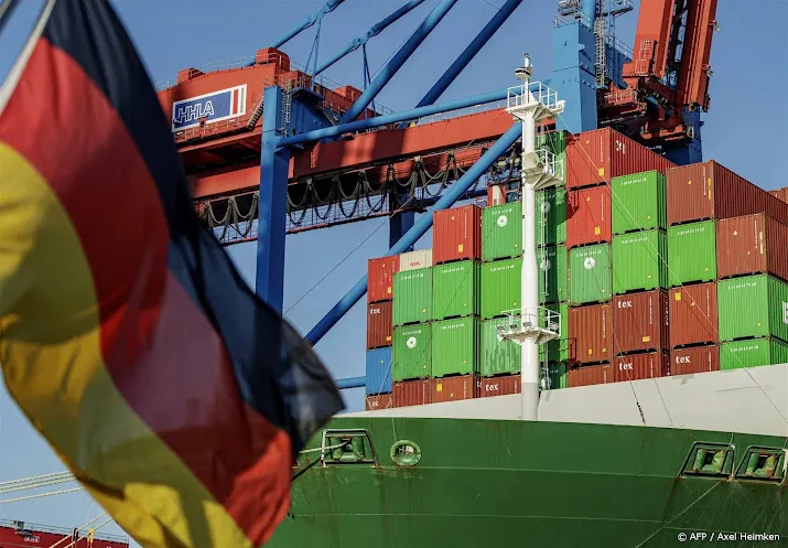 hamburgs havenbedrijf hhla voor bijna helft in handen van msc