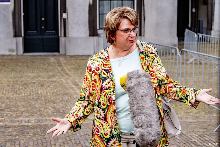 hamer formatie bevindt zich in een impasse