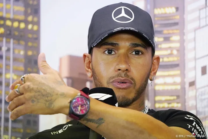 hamilton breek alle standbeelden van slavenhandelaren af