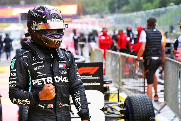 hamilton dankbaar dat hij weer de beste is in f1 race