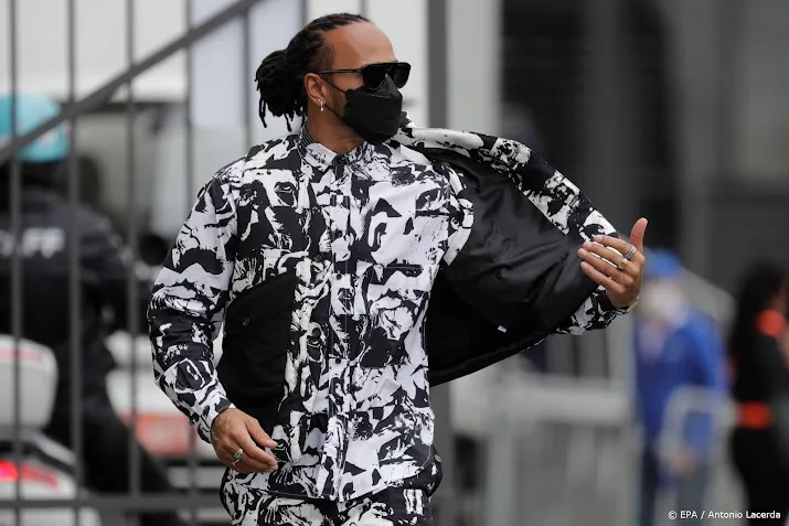 hamilton pakt motorstraf in grote prijs brazilie