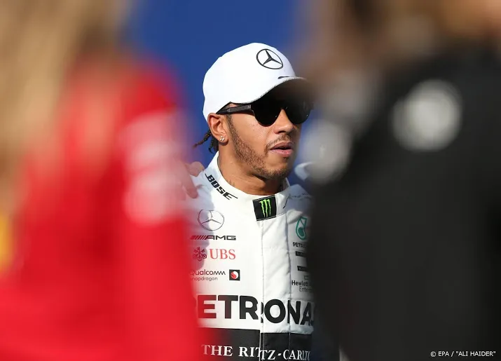 hamilton ziet oorlogstaal verstappen als teken van zwakte