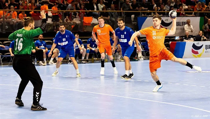 handballers zonder topschutter smits naar ek