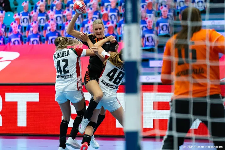 handbalster dulfer helemaal terug in het toernooi