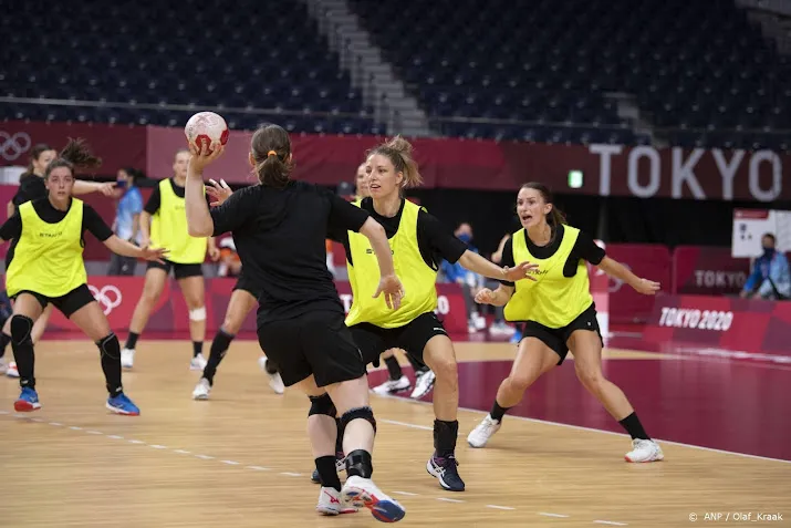handbalsters beginnen tegen gastland wielrensters azen op goud