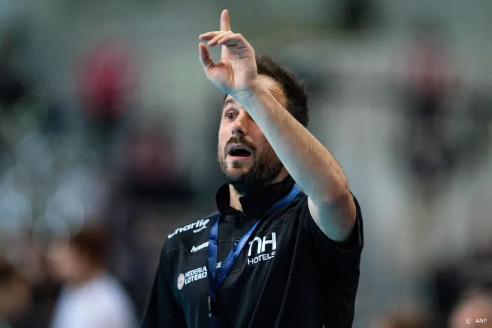 handbalsters negen maanden na behalen wereldtitel weer herenigd