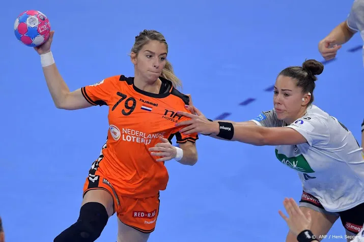 handbalsters oefenen in maart tegen duitsland