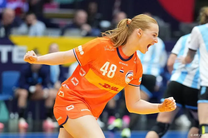 handbalsters openen wk met ruime zege op argentinie 41 26