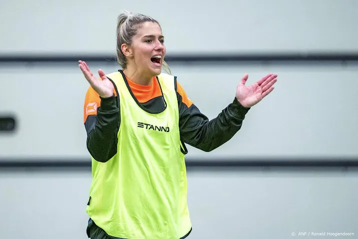 handbalsters polman en wester tevreden met goed begin van wk