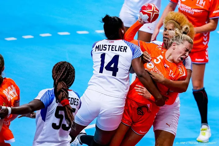 handbalsters walsen over cuba heen 51 23