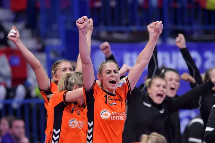 handbalsters winnen zonder groot van roemenie